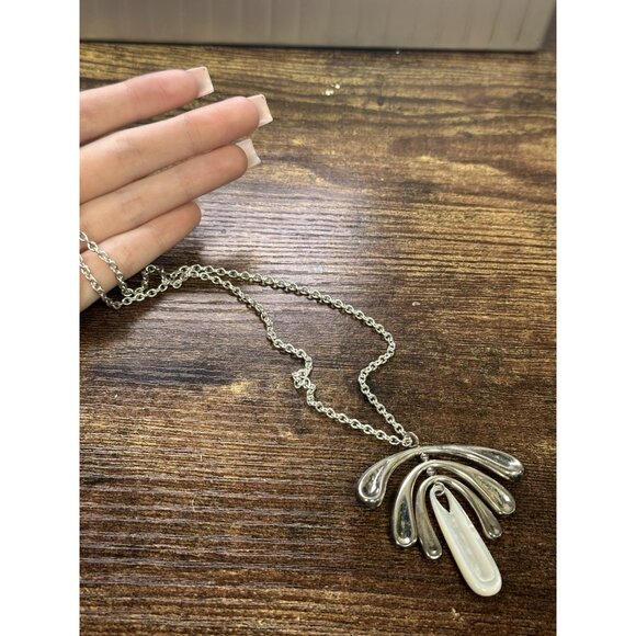 RLM Studios Sterling Silver & Mother of Pearl Spinning Mobil 22" Necklace Set 71 - Picture 5 of 5